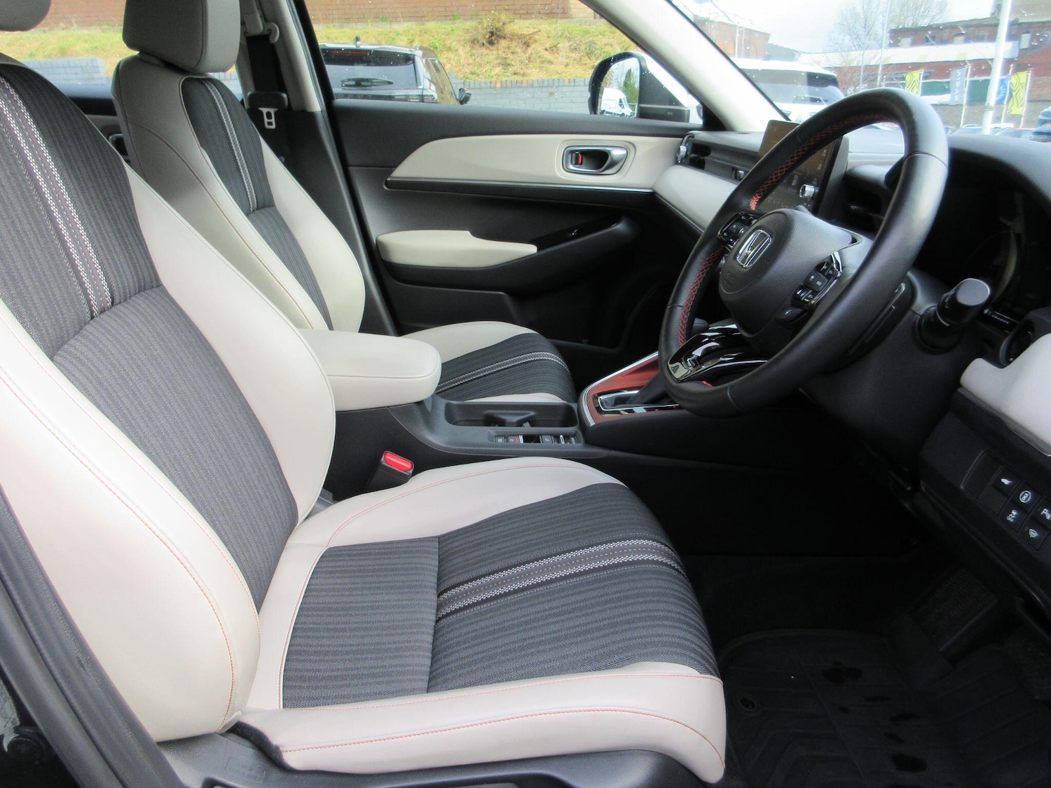 Used Honda HR-V 2024 for sale - 76538616: Photo 12