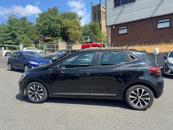 Used Renault Clio 2021 for sale - 79188396: Photo