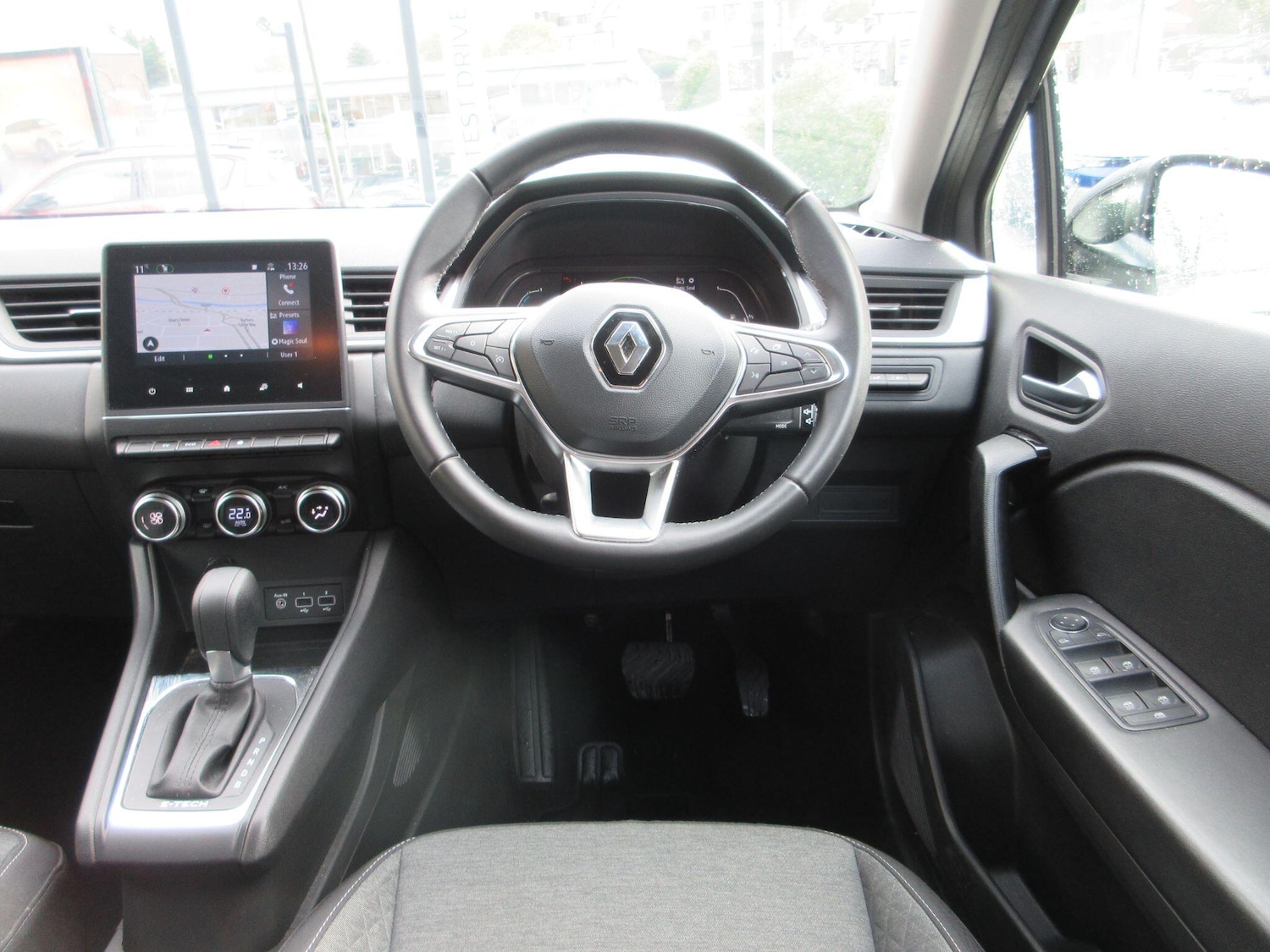 Used Renault Captur 2023 for sale - 76360627: Photo 12