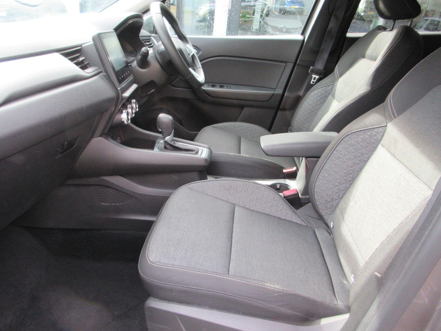 Used Renault Captur 2023 for sale - 76360627: Photo 13