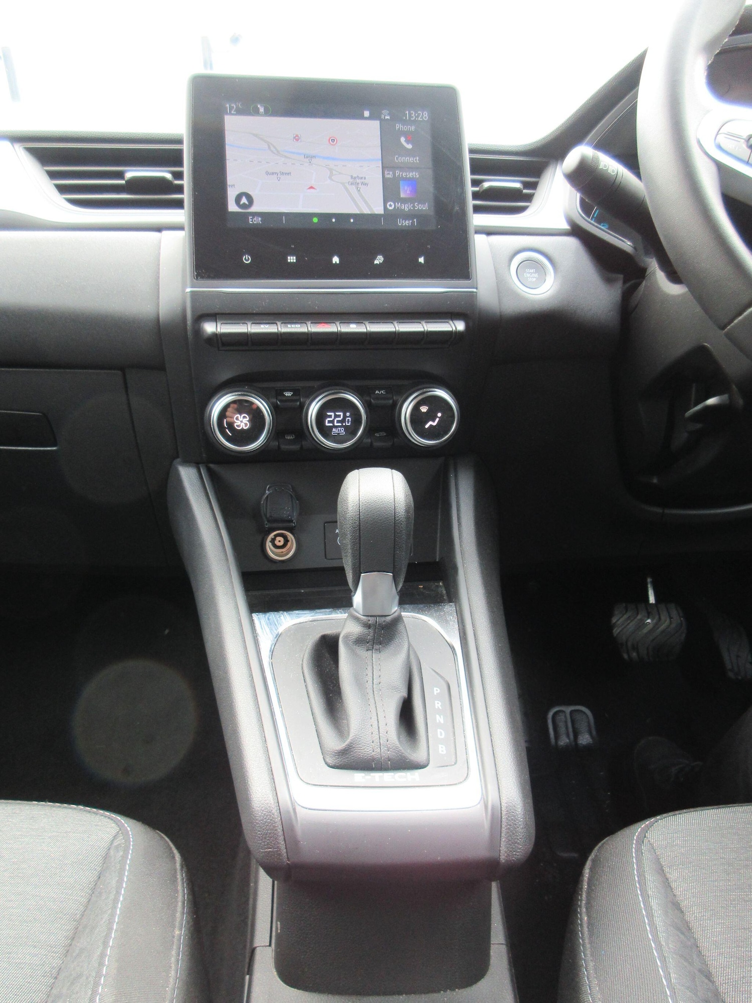 Used Renault Captur 2023 for sale - 76360627: Photo 16