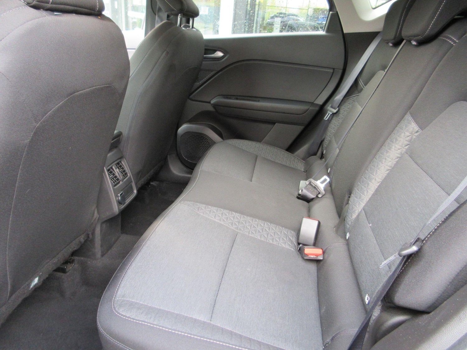 Used Renault Captur 2023 for sale - 76360627: Photo 18