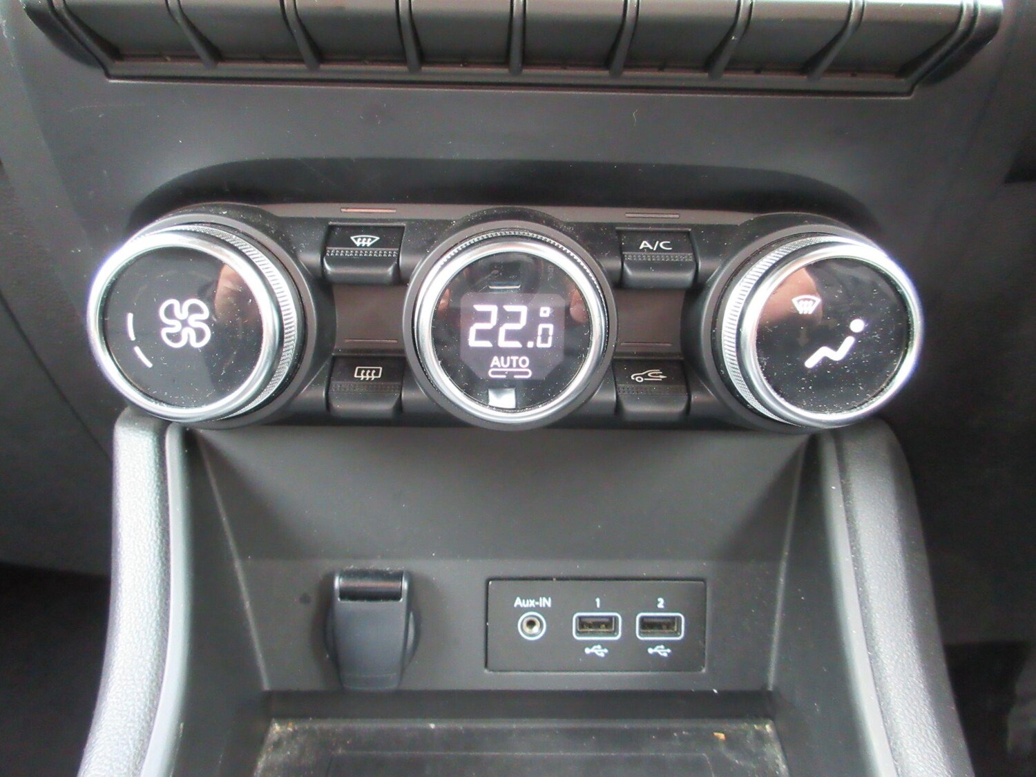 Used Renault Captur 2023 for sale - 76360627: Photo 34