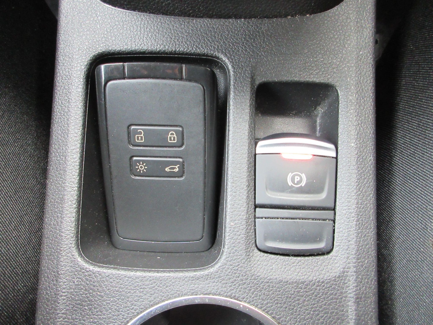Used Renault Captur 2023 for sale - 76360627: Photo 36