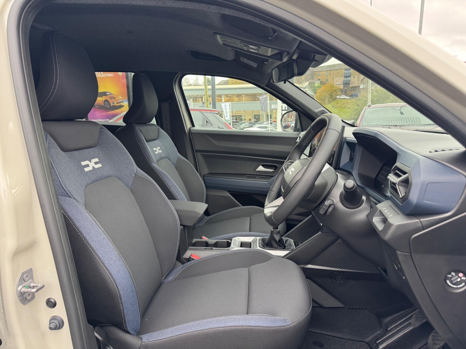 Used Dacia Duster 2025 for sale - 76839831: Photo 11