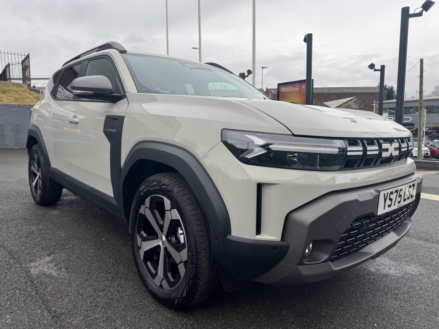 Used Dacia Duster 2025 for sale - 76839831: Photo 32