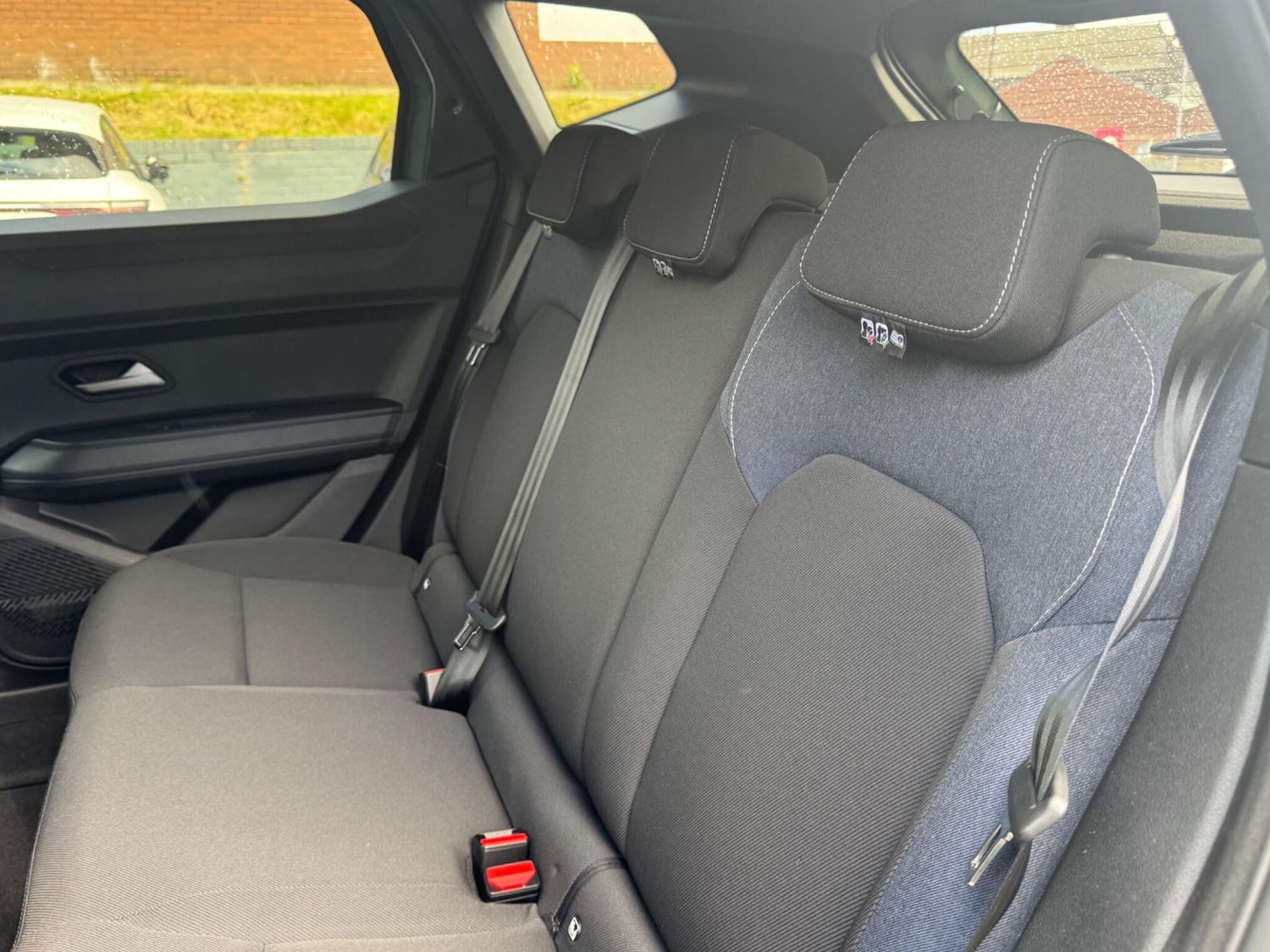 Used Dacia Duster 2025 for sale - 76753076: Photo 12