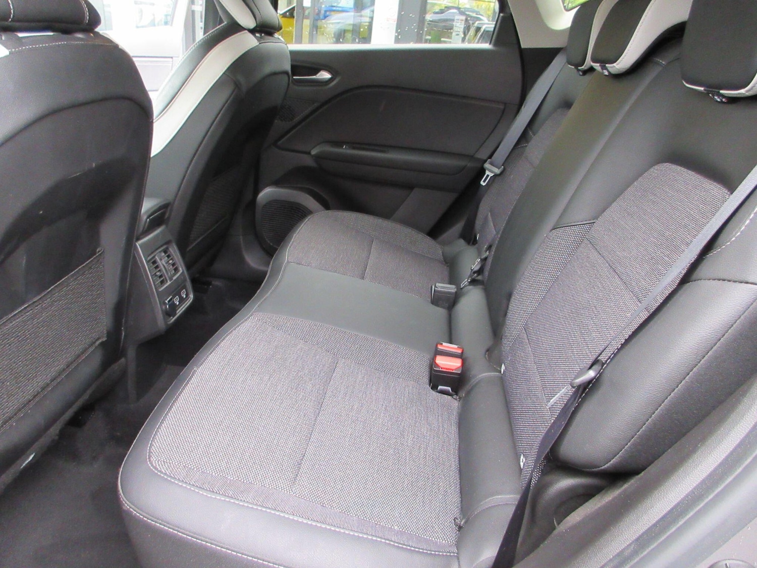 Used Renault Captur for sale - 76537939: Photo 19