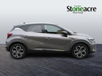 Used Renault Captur 2024 for sale - 76537939: Photo