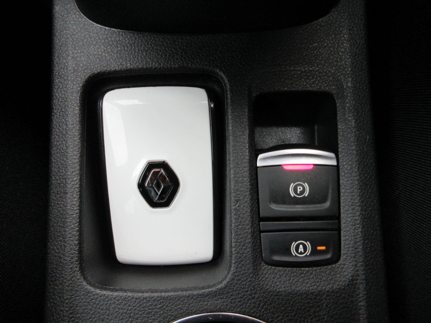 Used Renault Captur for sale - 76537939: Photo 35