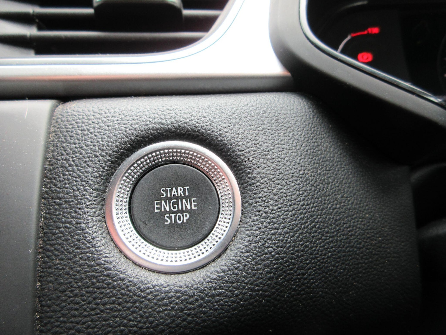 Used Renault Captur for sale - 76537939: Photo 36