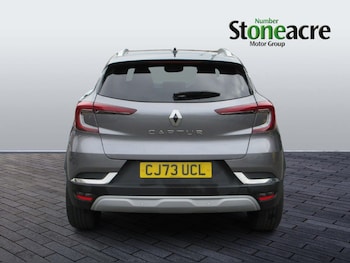 Used Renault Captur 2024 for sale - 76537939: Photo