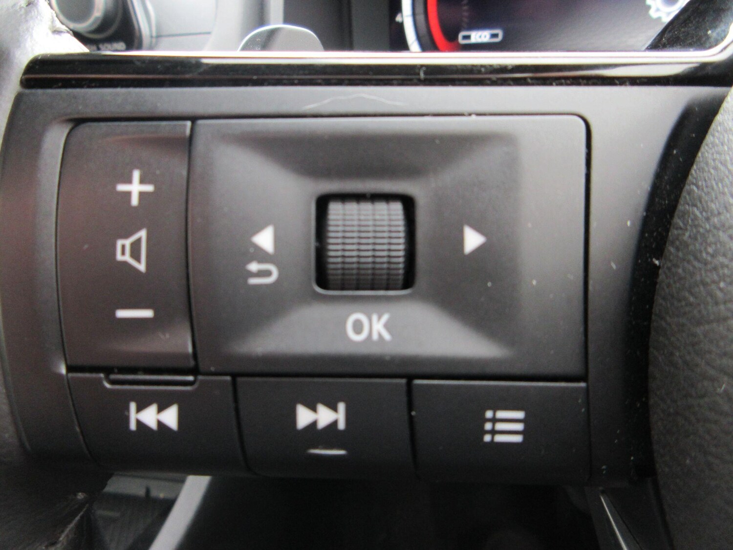 Used Nissan X-Trail for sale - 77723466: Photo 42