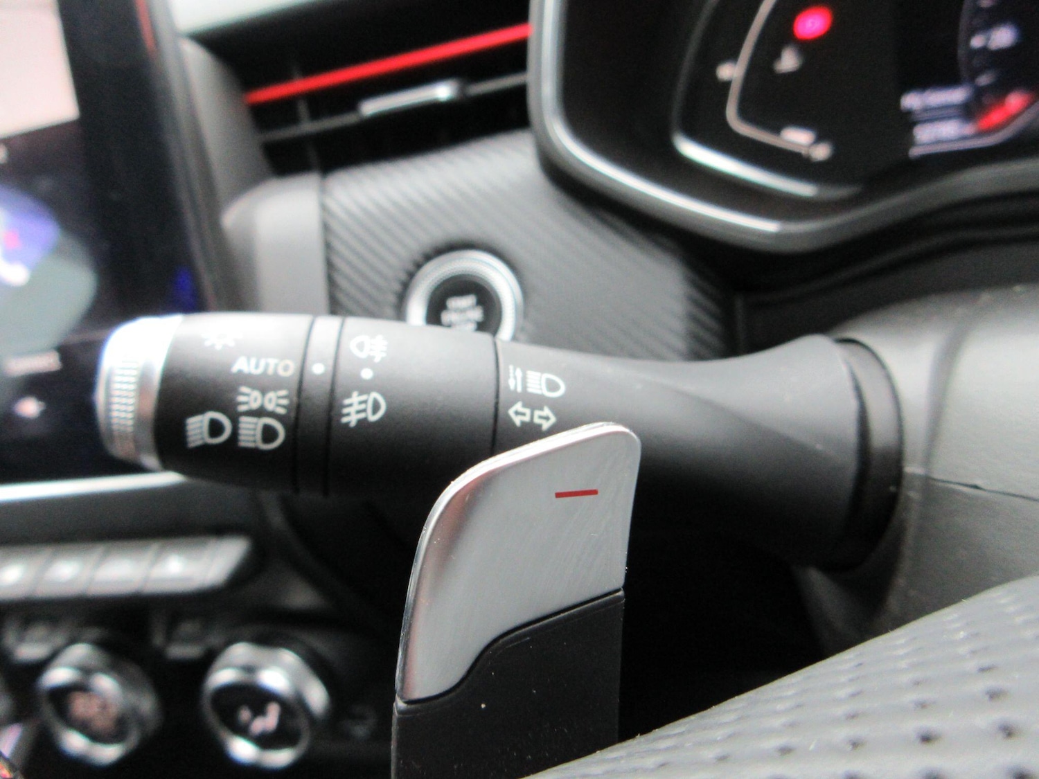 Used Renault Clio for sale - 77808817: Photo 35