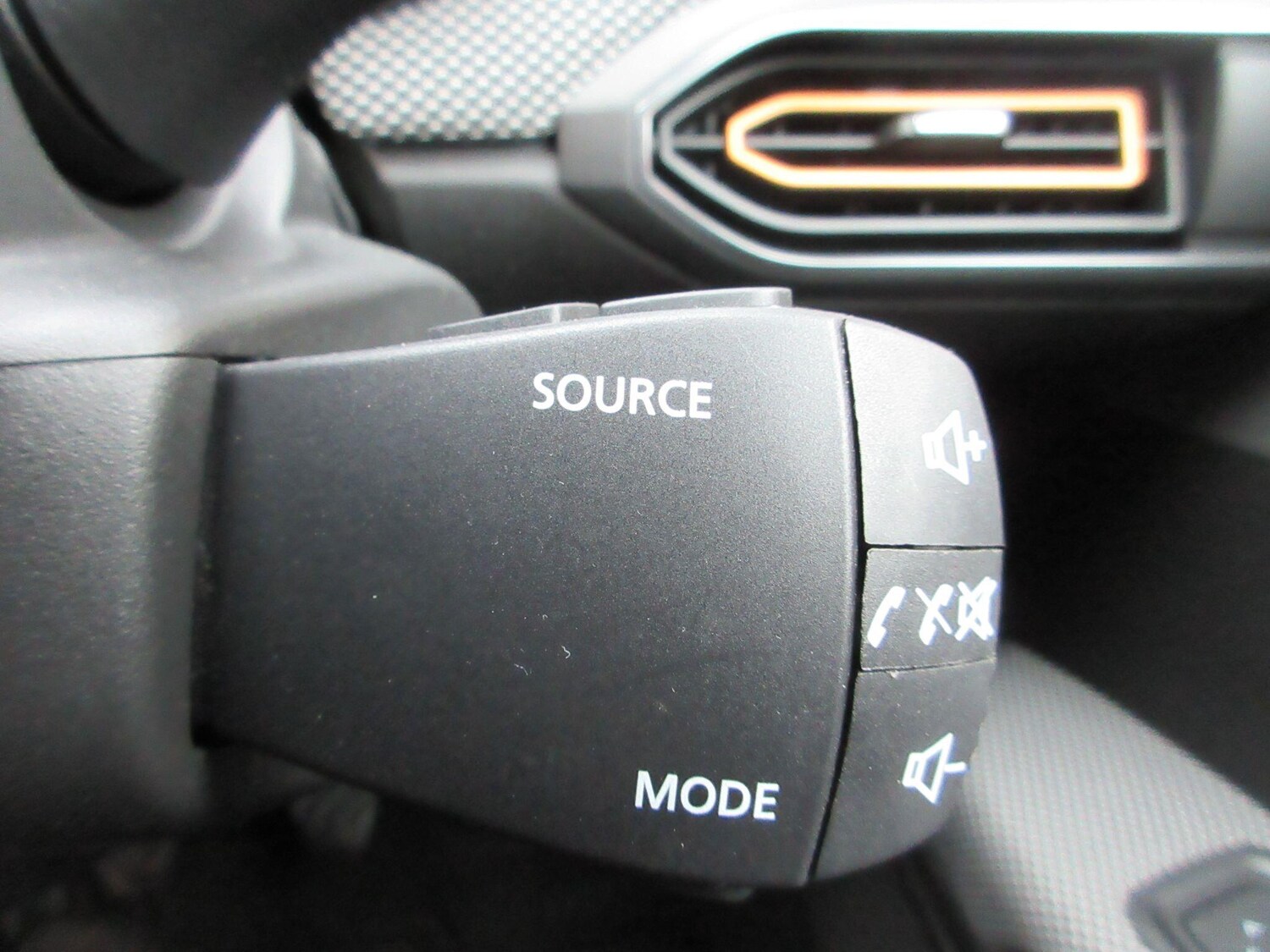 Used Dacia Sandero for sale - 77424955: Photo 41