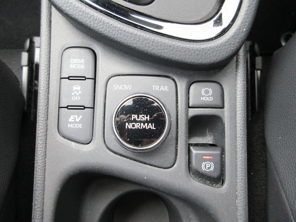 Used Toyota Yaris Cross 2022 for sale - 75339729: Photo 36