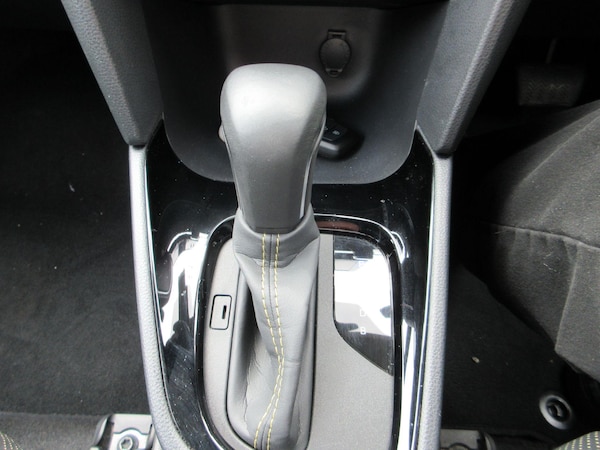 Used Toyota Yaris Cross 2022 for sale - 75339729: Photo 37
