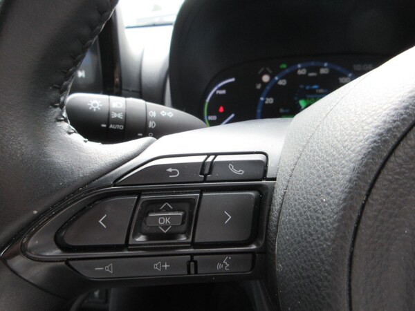 Used Toyota Yaris Cross 2022 for sale - 75339729: Photo 40