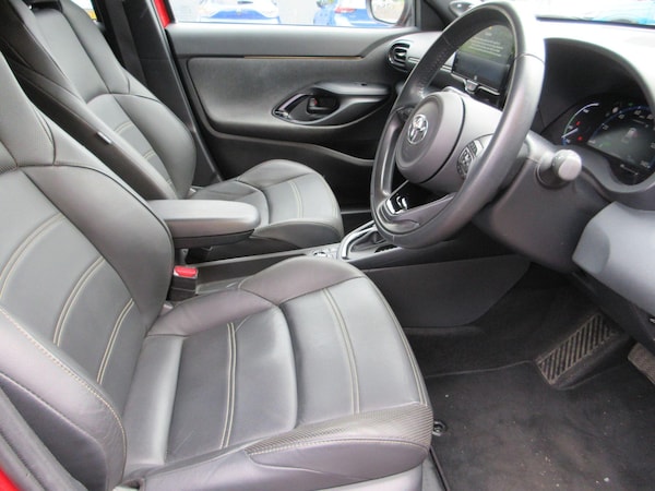 Used Toyota Yaris Cross 2022 for sale - 75339729: Photo 9