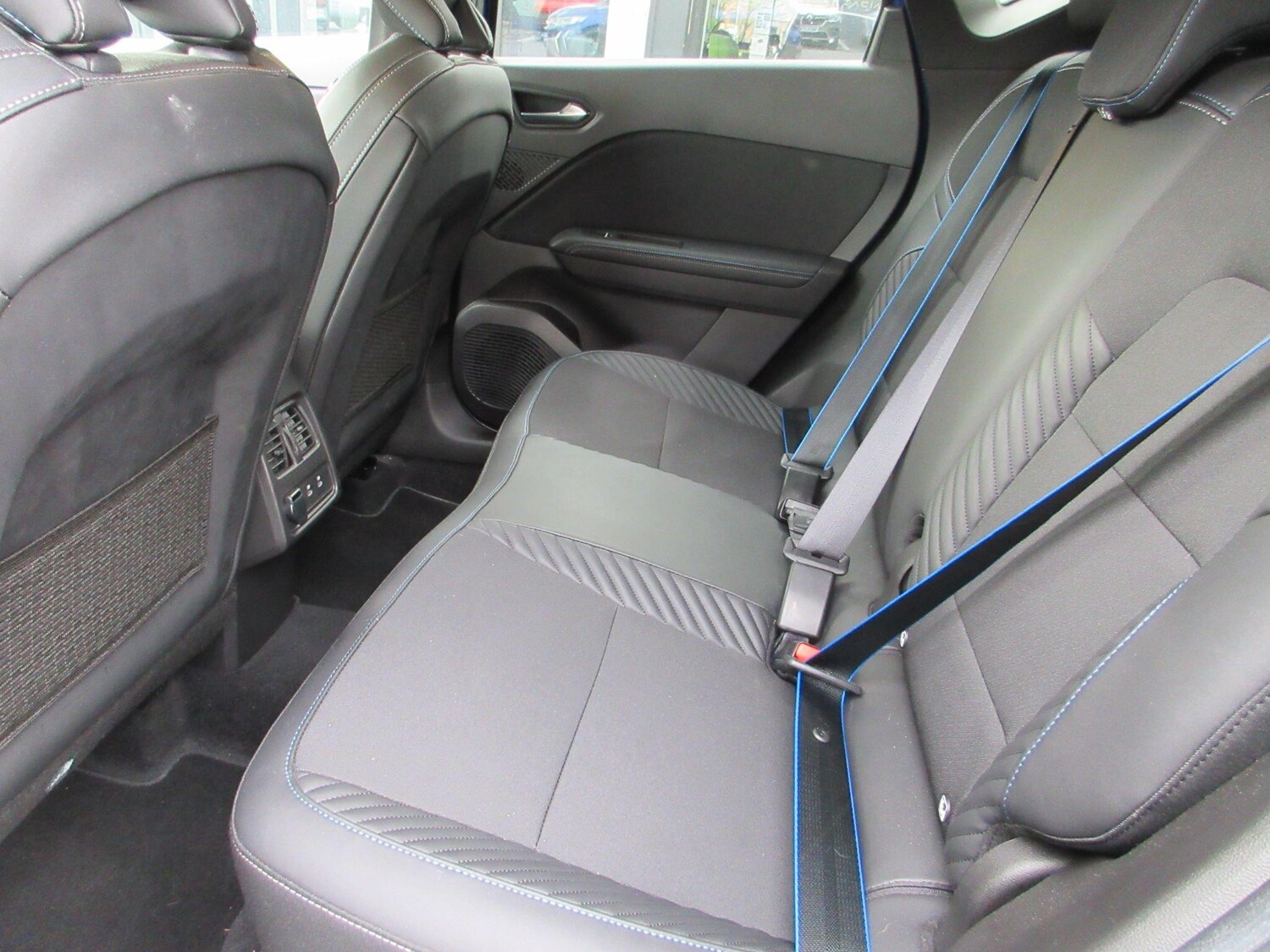 Used Renault Captur for sale - 77823643: Photo 19