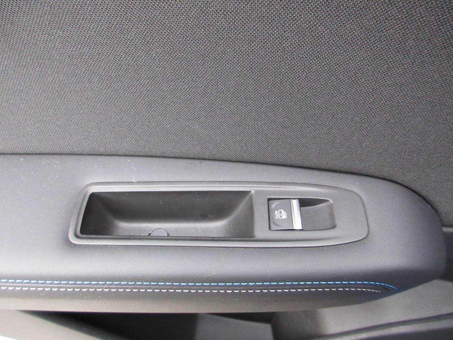 Used Renault Captur for sale - 77823643: Photo 22