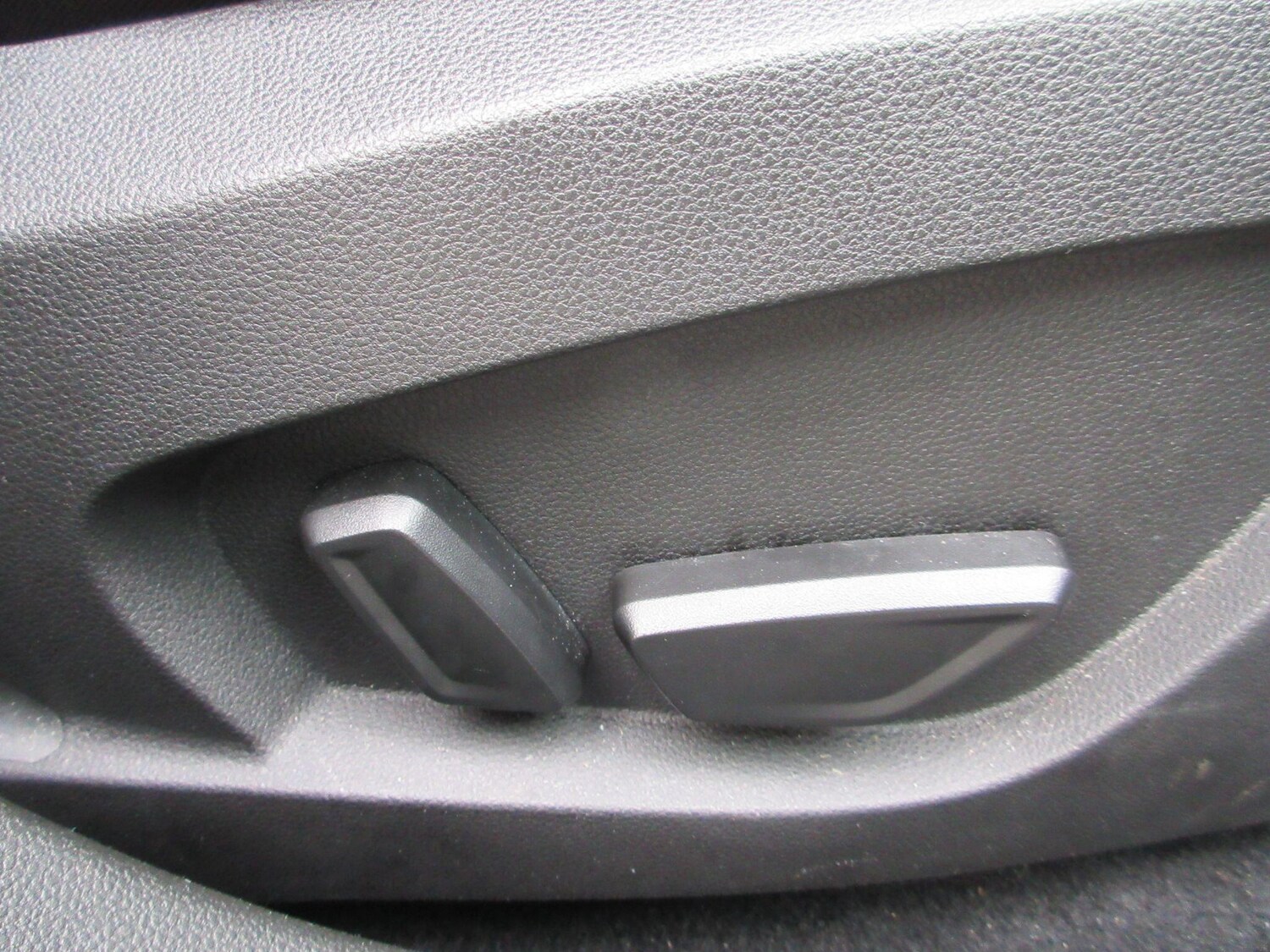 Used Renault Captur for sale - 77823643: Photo 24