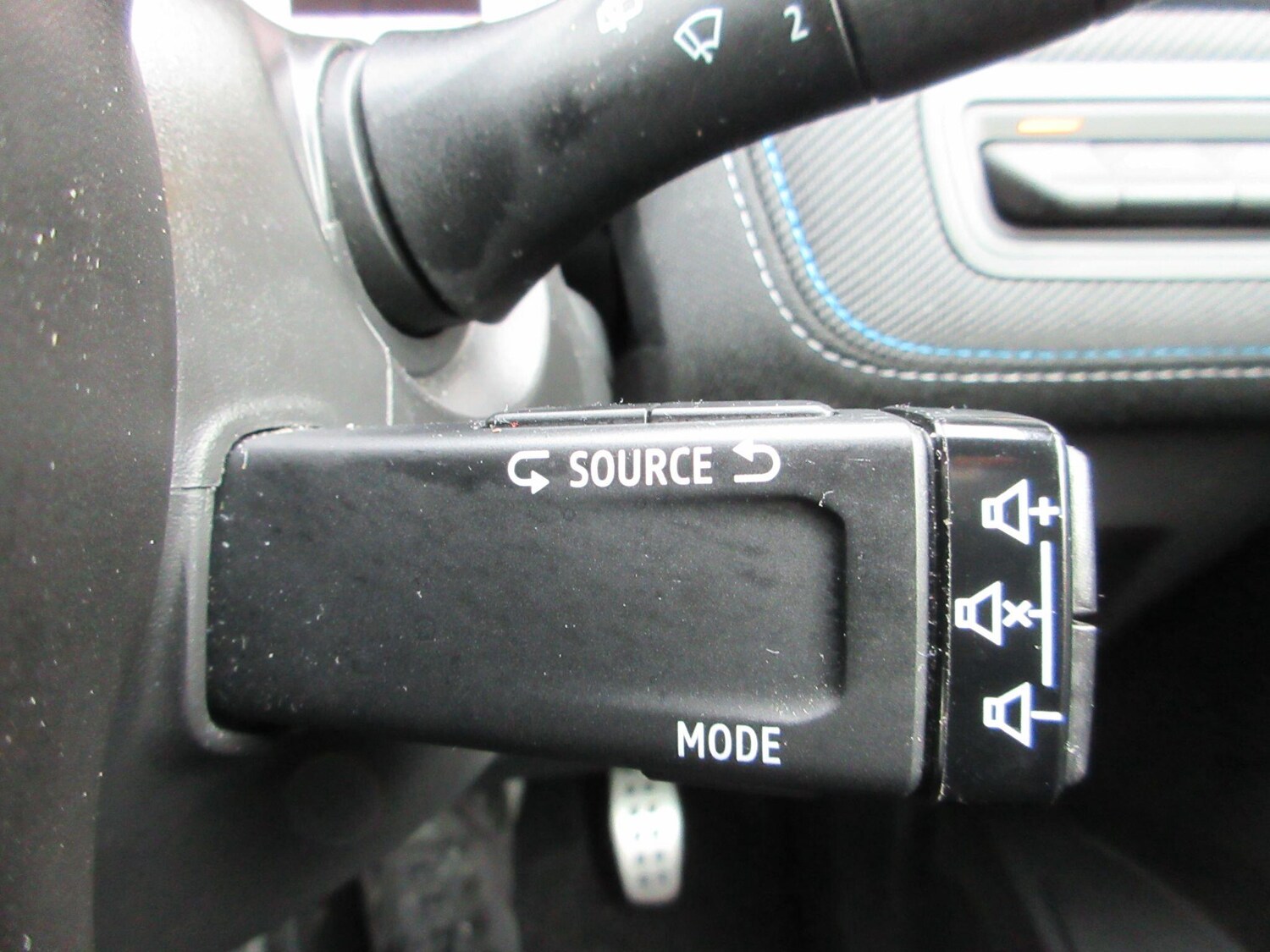 Used Renault Captur for sale - 77823643: Photo 45