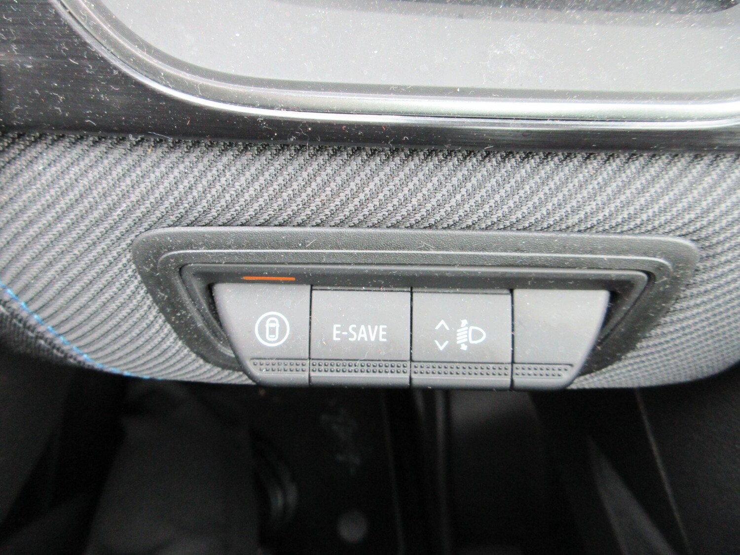 Used Renault Captur for sale - 77823643: Photo 46