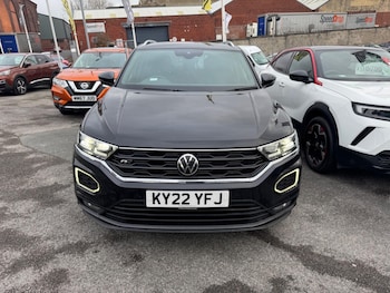 Used Volkswagen T-Roc 2022 for sale - 77456485: Photo