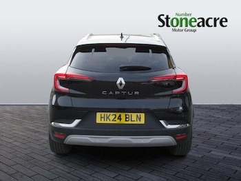 Used Renault Captur 2024 for sale - 78684932: Photo