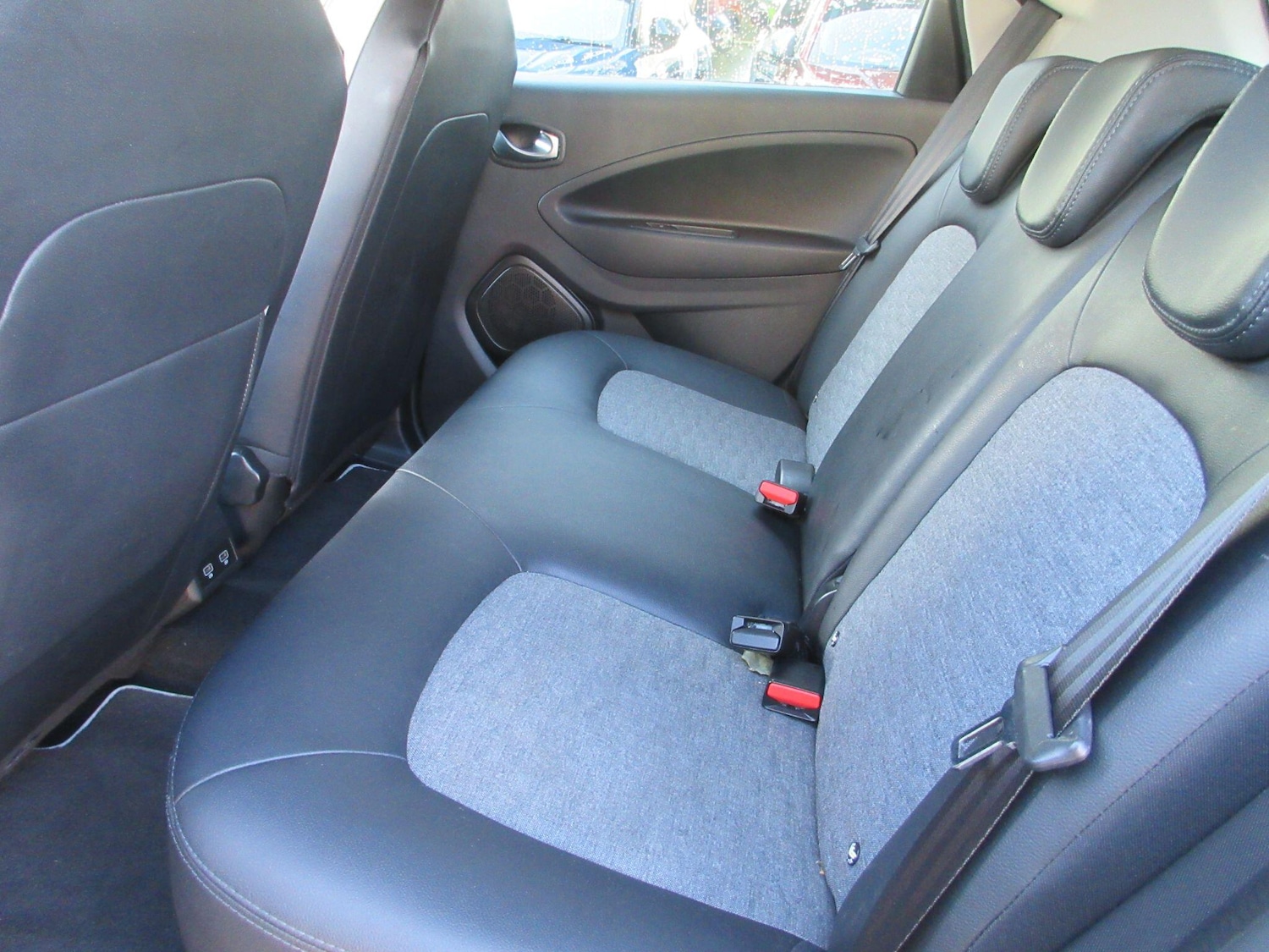 Used Renault Zoe 2020 for sale - 76801870: Photo 18