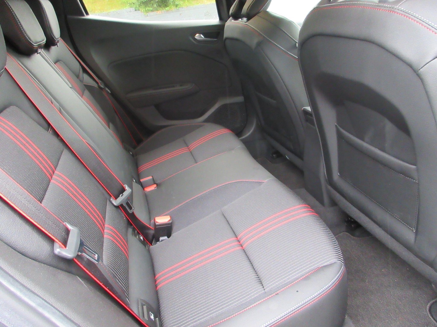 Used Renault Clio 2023 for sale - 76189739: Photo 17