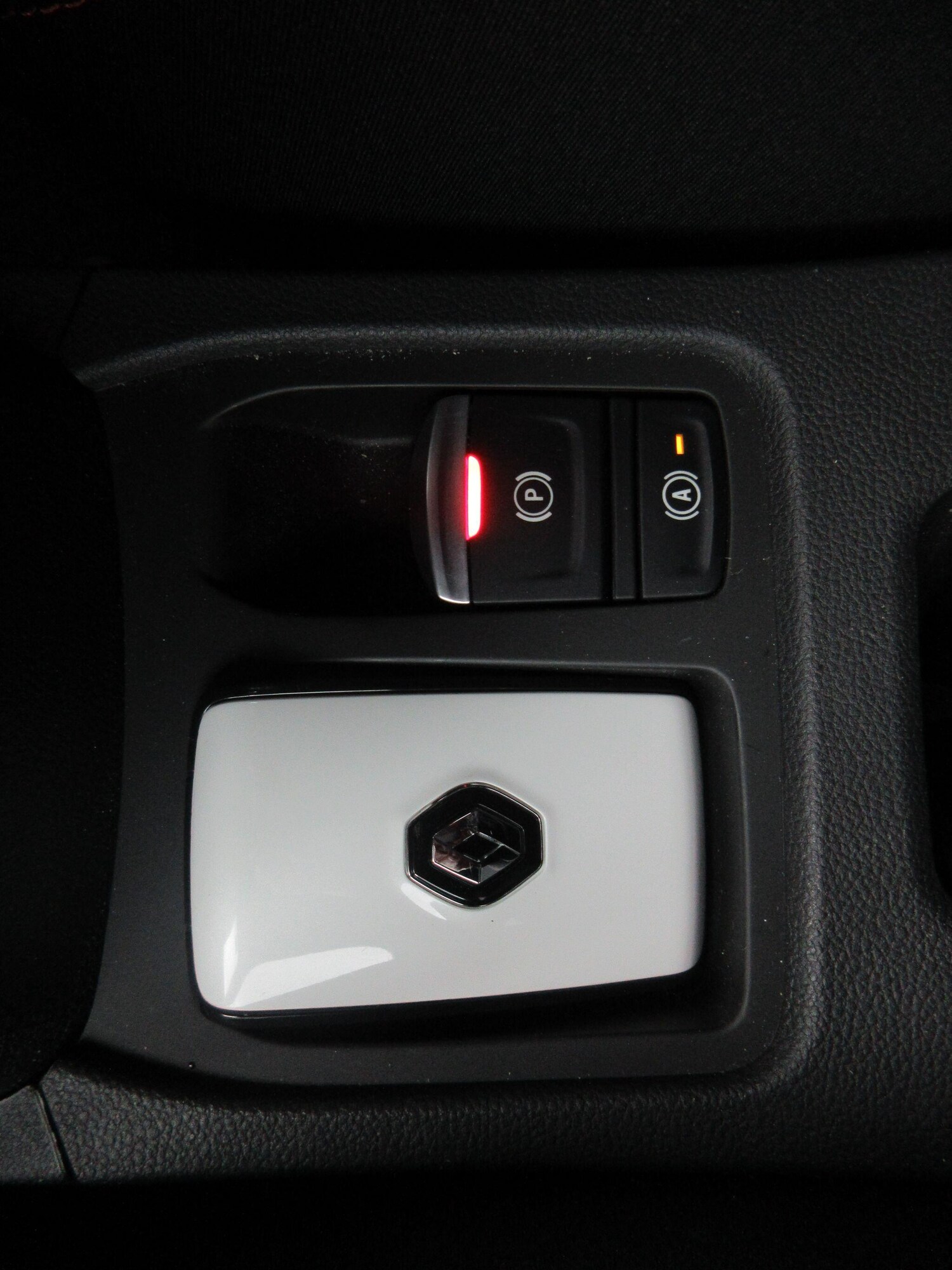 Used Renault Clio 2023 for sale - 76189739: Photo 34