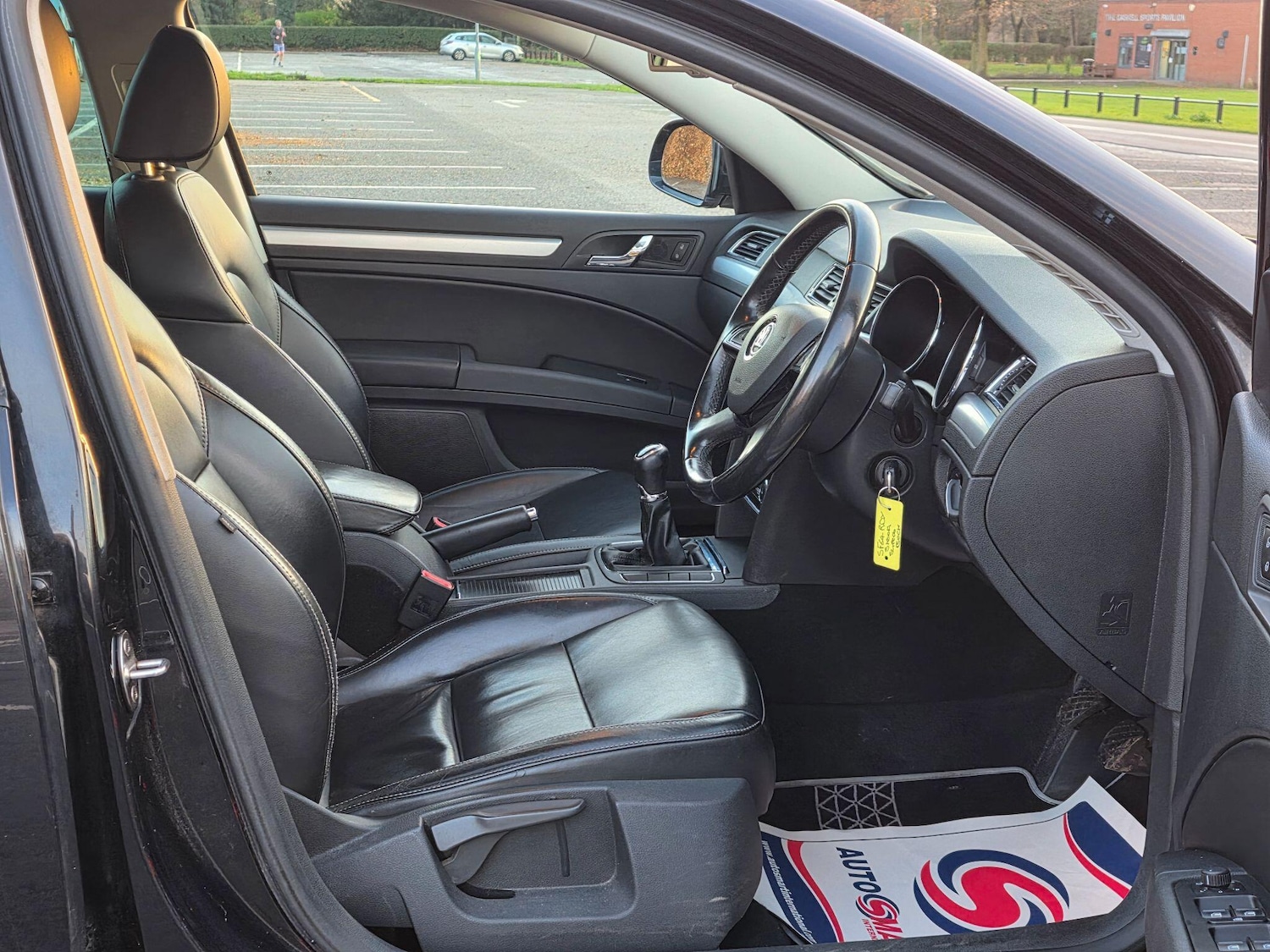 Used Skoda Superb 2014 for sale - 76966928: Photo 24