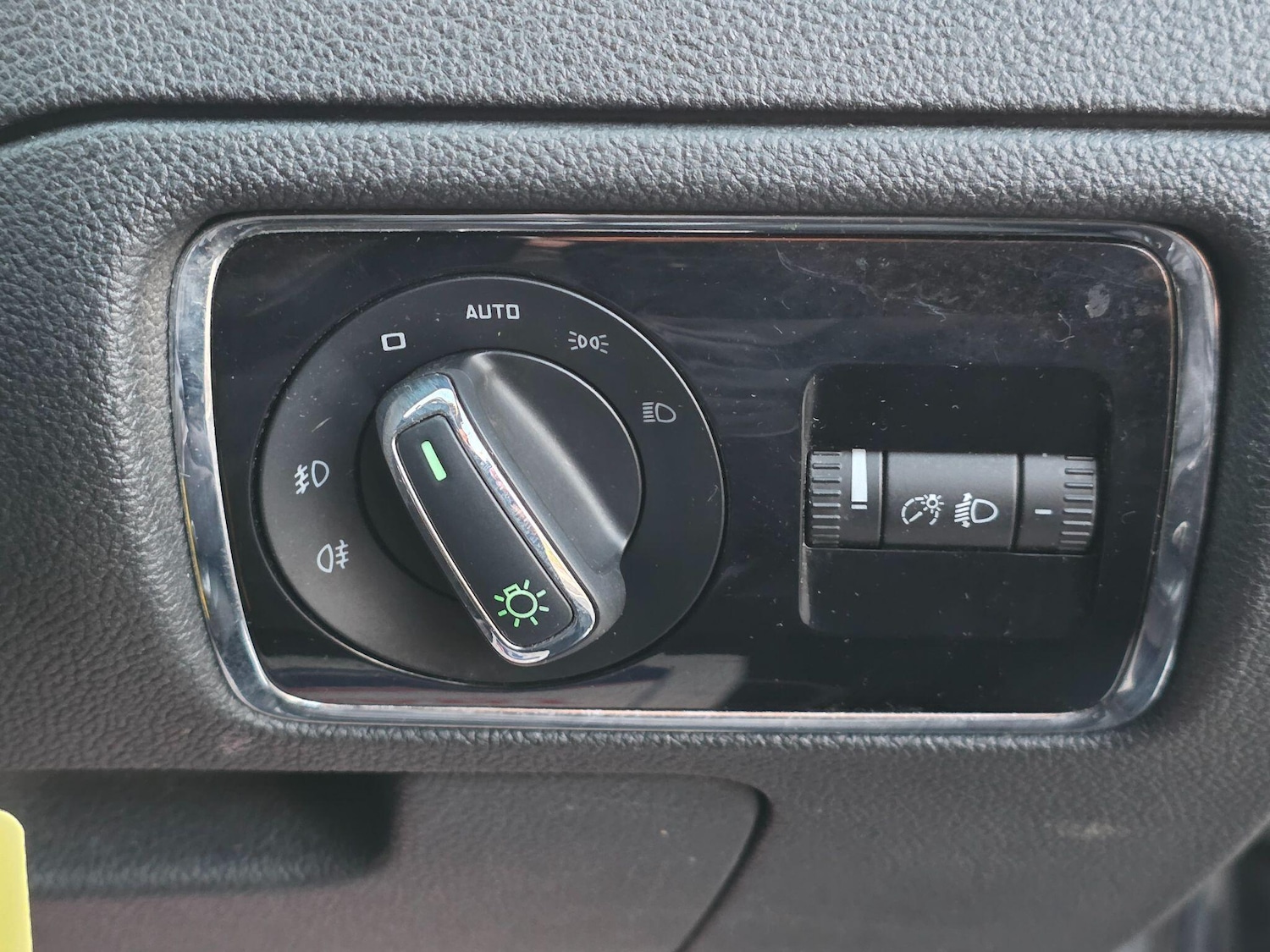 Used Skoda Superb 2014 for sale - 76966928: Photo 34