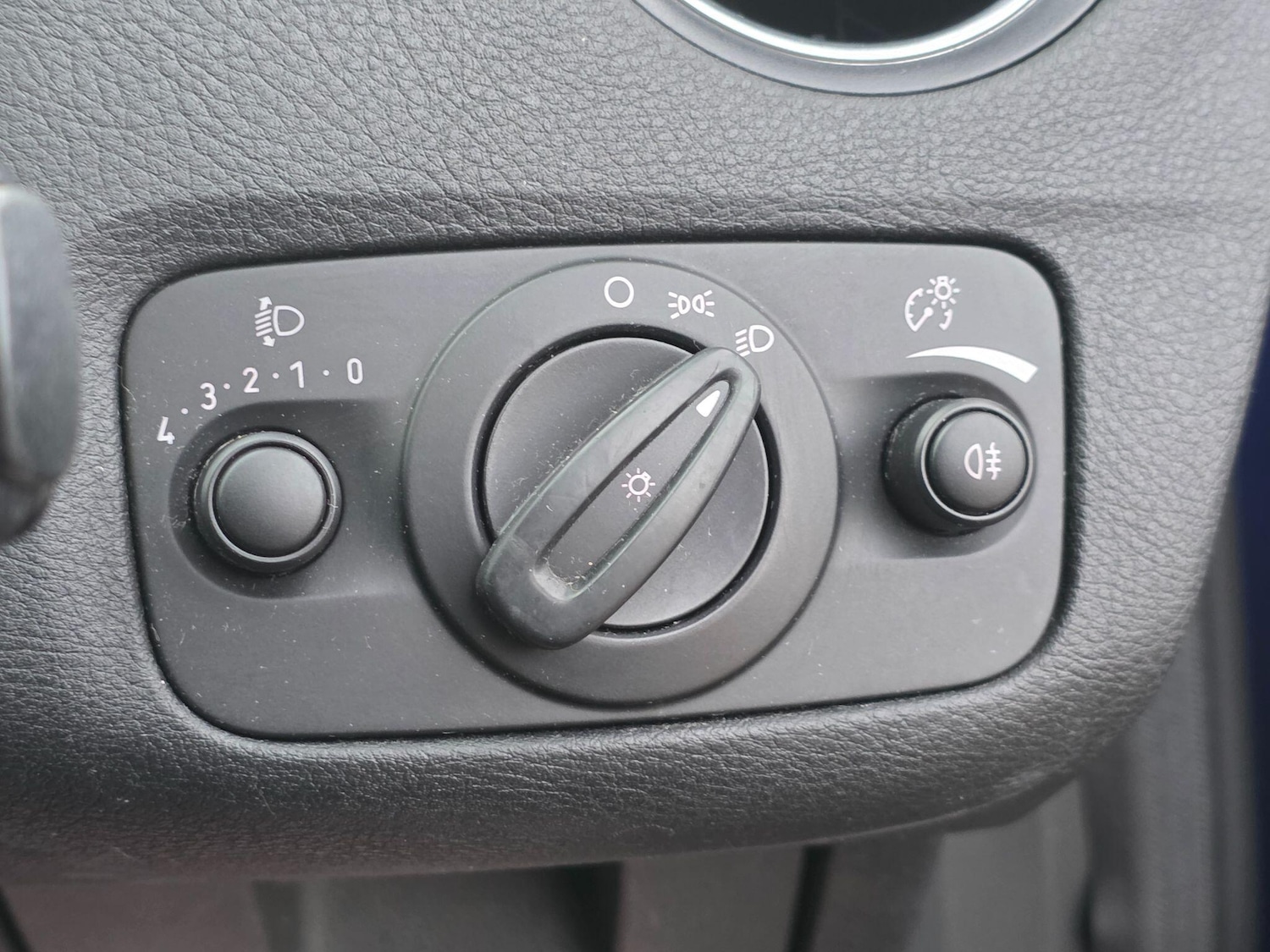 Used Ford Mondeo 2015 for sale - 77205815: Photo 34