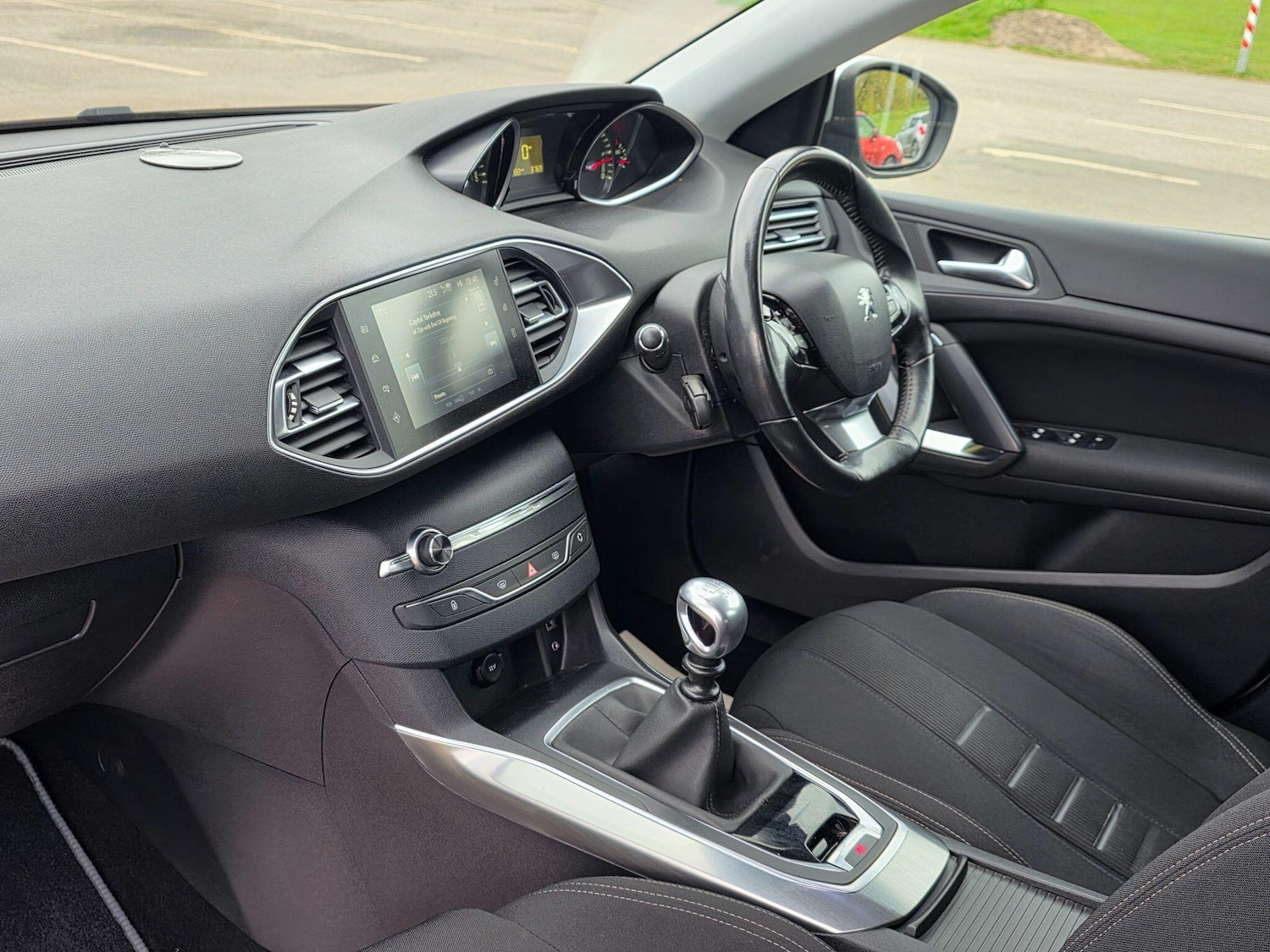 Used Peugeot 308 2014 for sale - 77855863: Photo 11