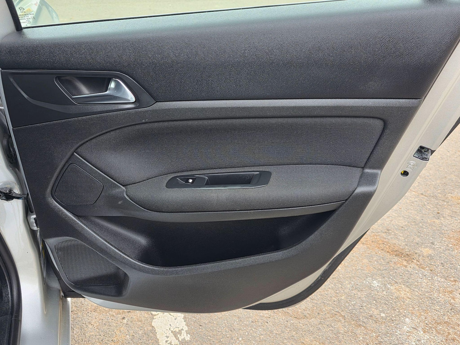 Used Peugeot 308 2014 for sale - 77855863: Photo 19