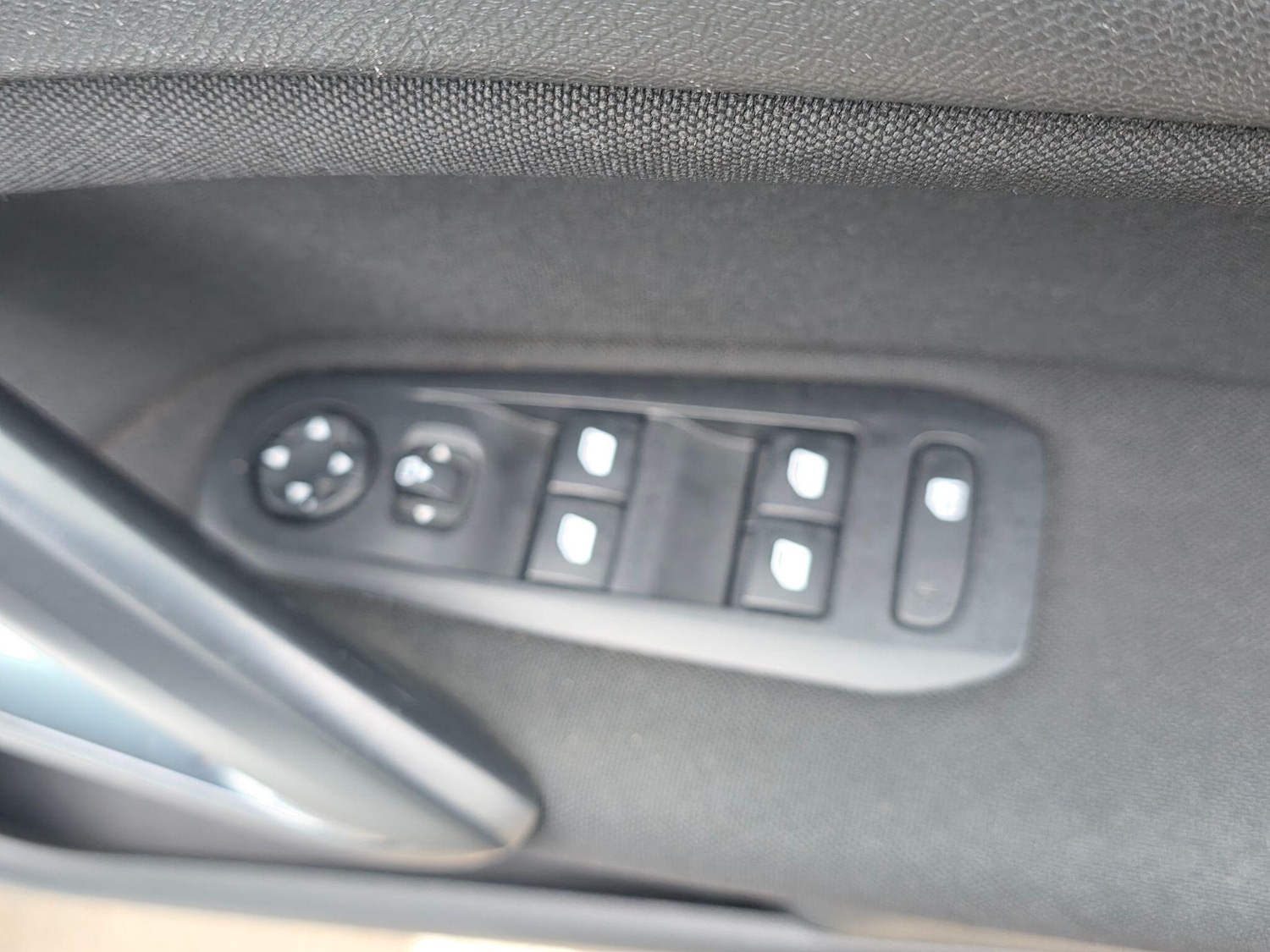 Used Peugeot 308 2014 for sale - 77855863: Photo 21