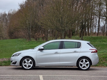 Used Peugeot 308 2014 for sale - 77855863: Photo