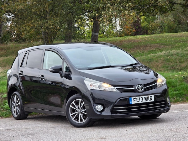 Used Toyota Verso 2013 for sale - 76241544: Photo 1