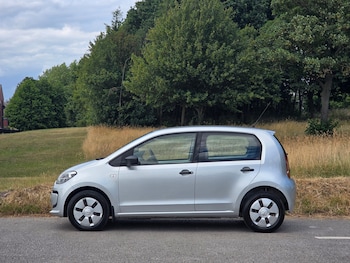 Used Volkswagen up! 2015 for sale - 79064145: Photo