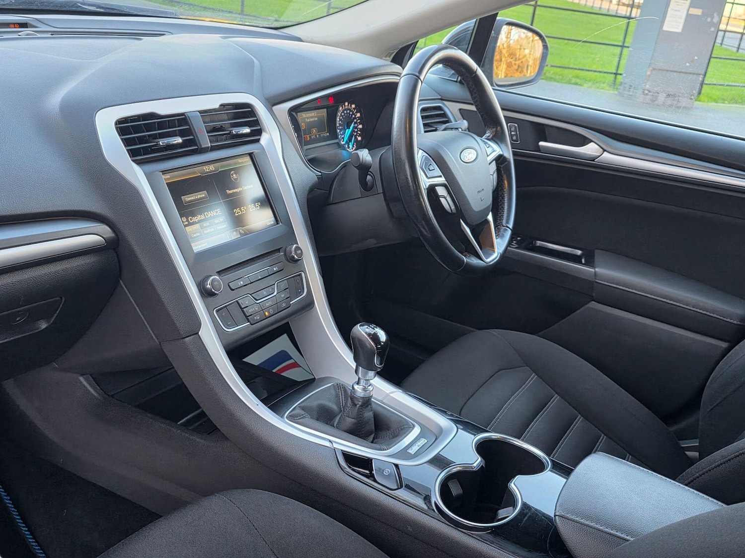 Used Ford Mondeo 2015 for sale - 76788413: Photo 11