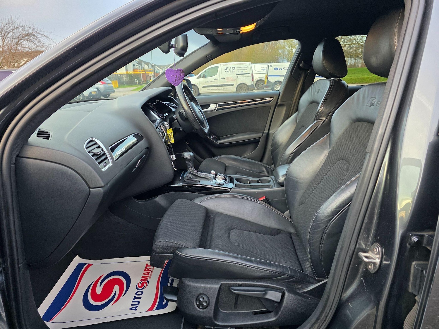 Used Audi A4 2014 for sale - 78088750: Photo 10