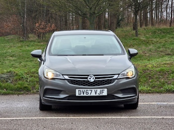 Used Vauxhall Astra 2017 for sale - 77405582: Photo