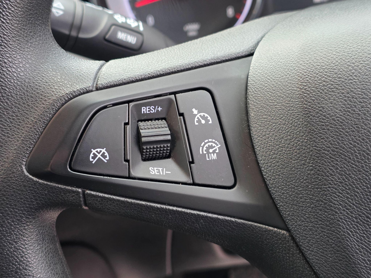 Used Vauxhall Astra 2017 for sale - 77405582: Photo 33