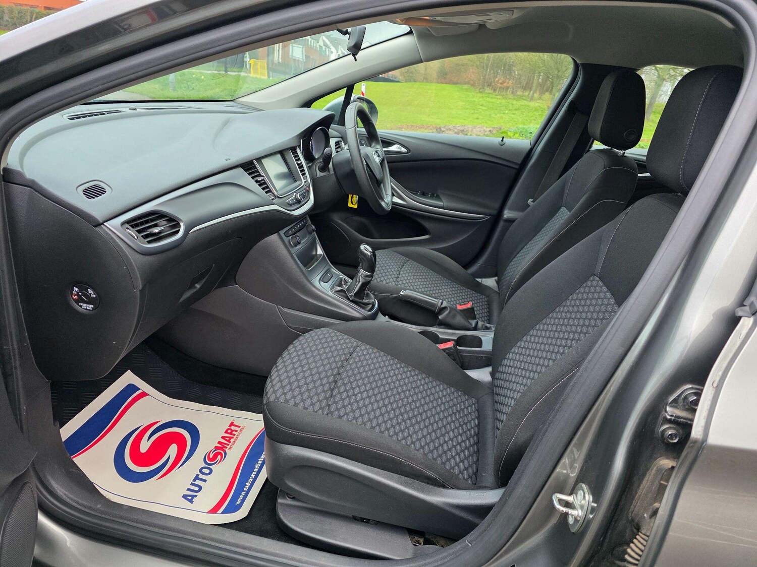 Used Vauxhall Astra 2017 for sale - 77405582: Photo 9