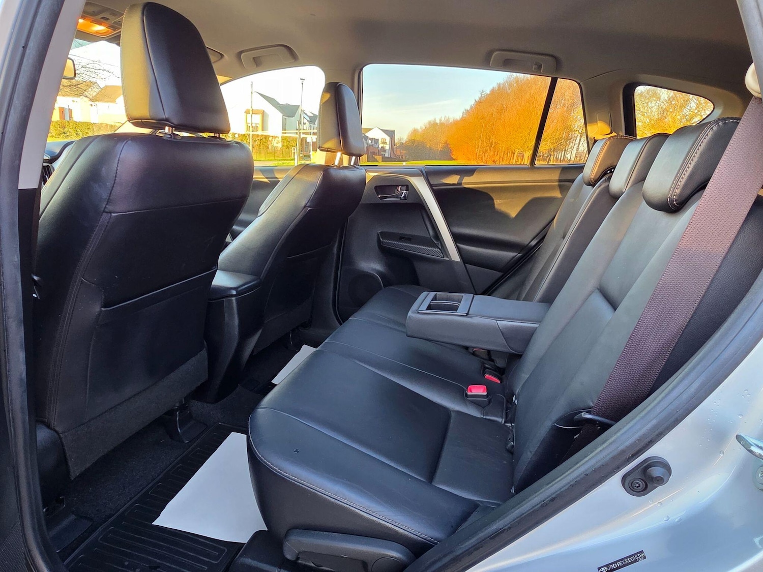 Used Toyota RAV4 2015 for sale - 76928175: Photo 14