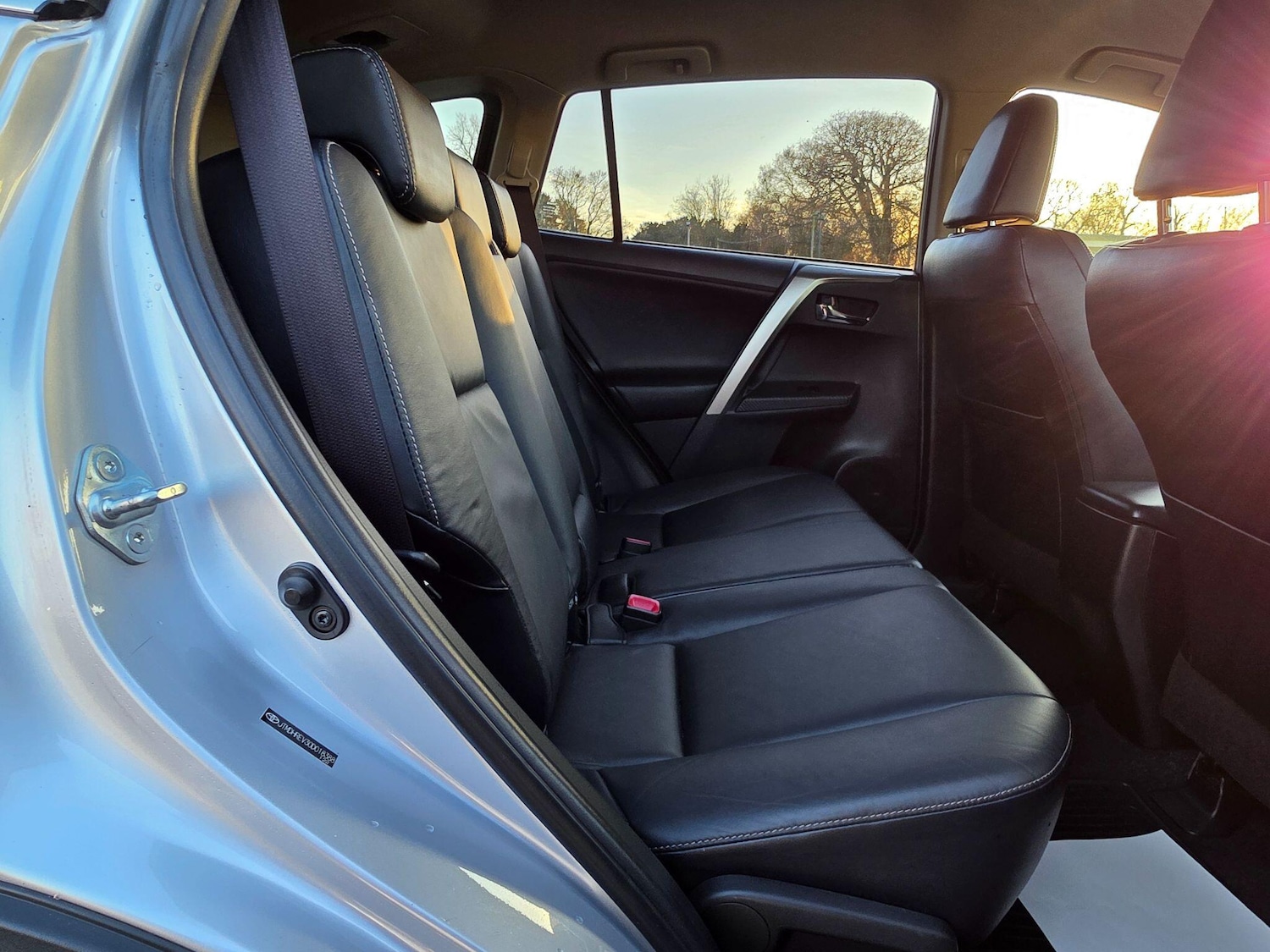 Used Toyota RAV4 2015 for sale - 76928175: Photo 15