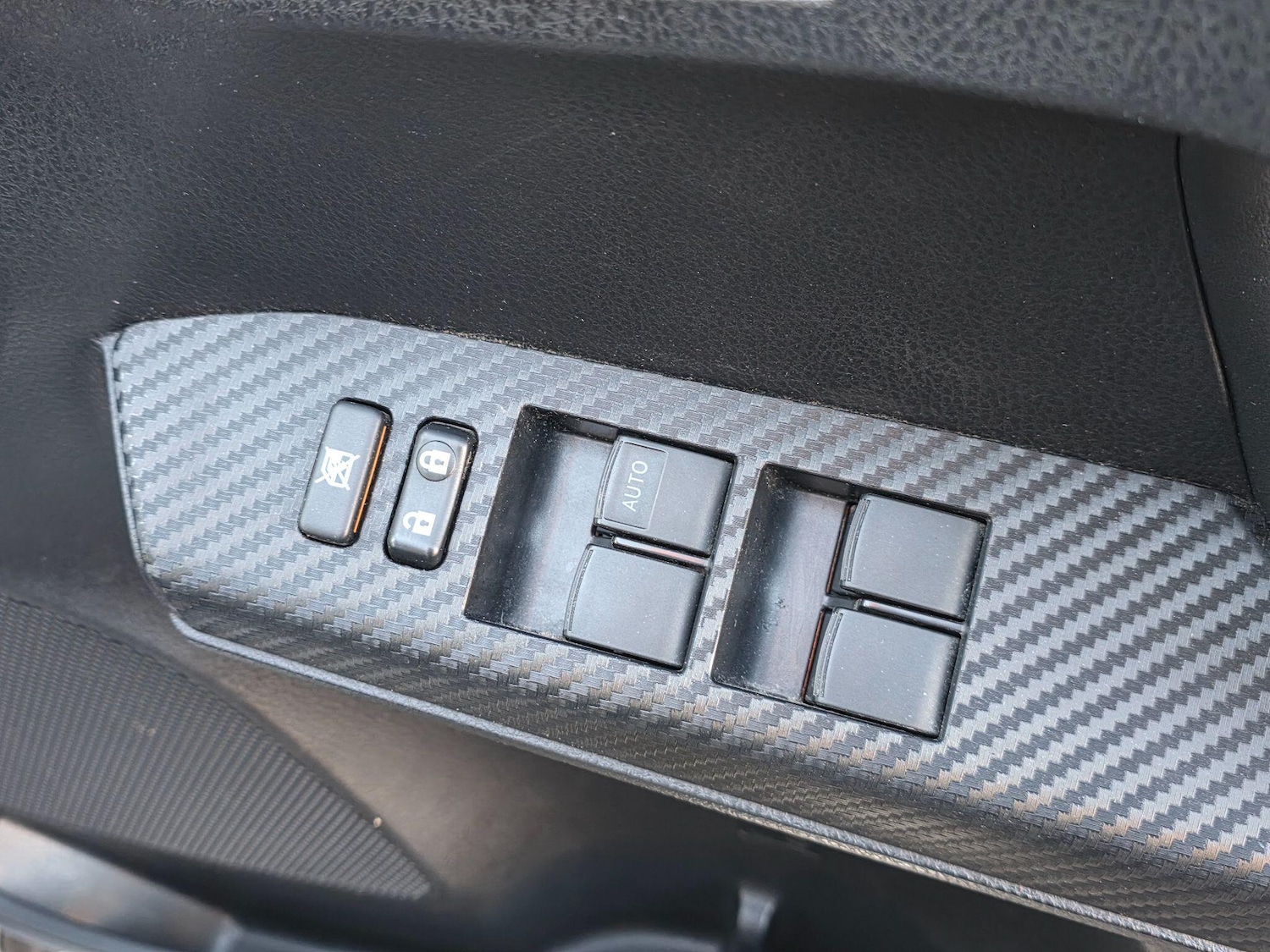 Used Toyota RAV4 2015 for sale - 76928175: Photo 21